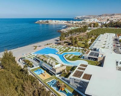 Resort Cordial Santa Águeda & Perchel Beach Club